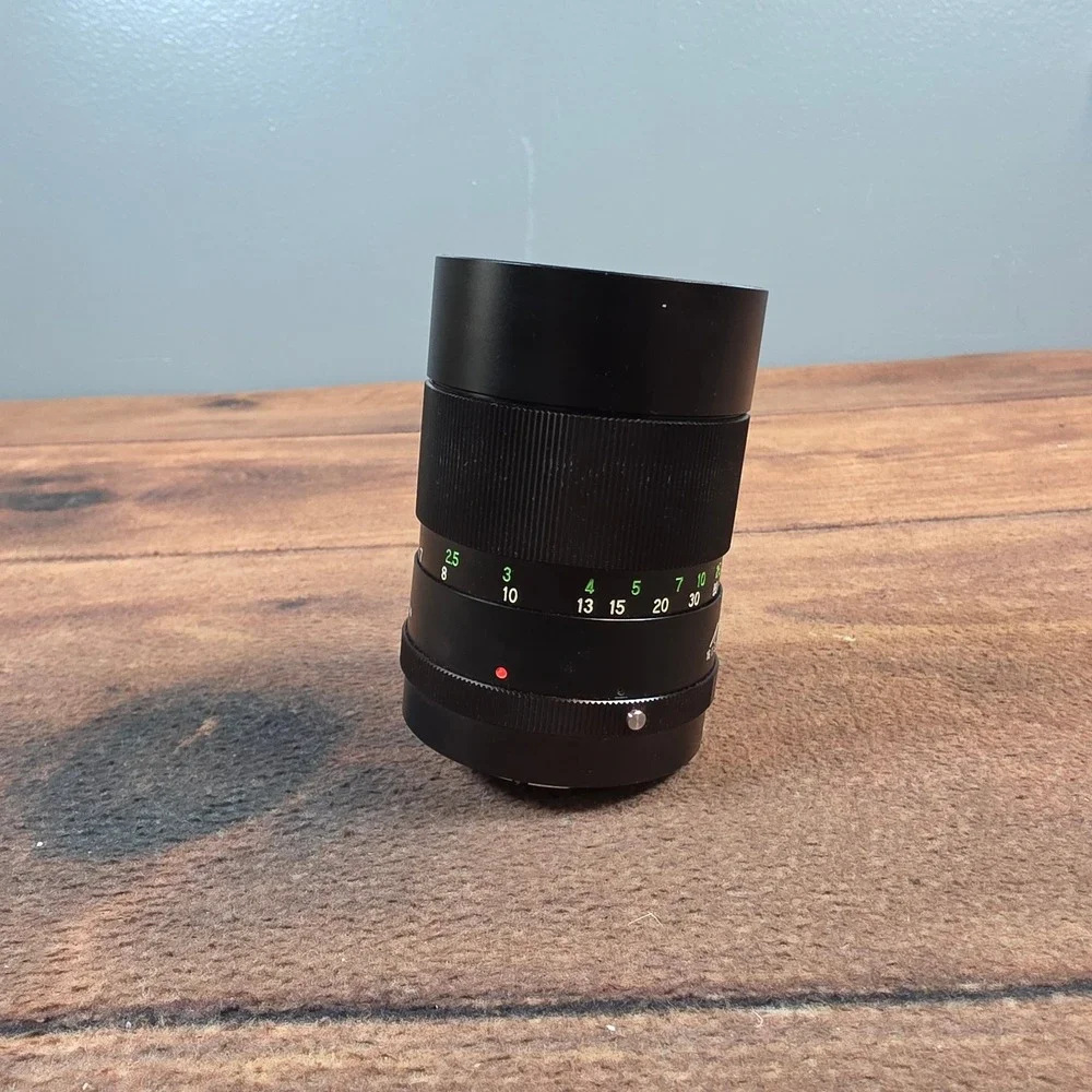 Vivitar Auto Telephoto Lens 135mm f/2.8 Black Excellent Manual Focus Prime